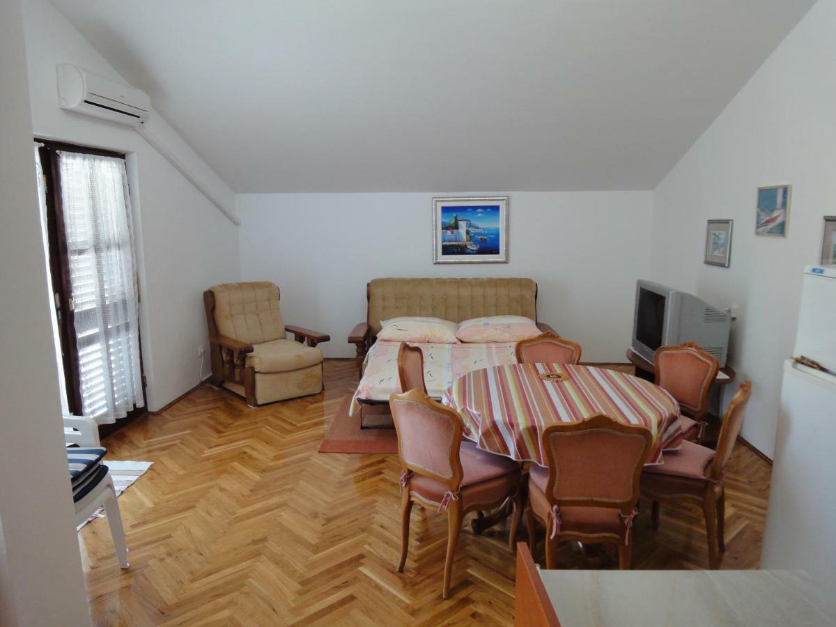 Artneo Apartmani Novalja Exterior photo